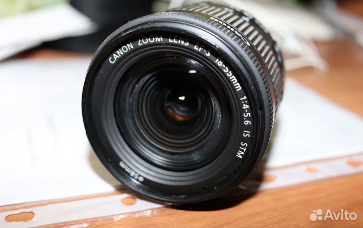 Китовый объектив Canon EF-S 18-55 mm