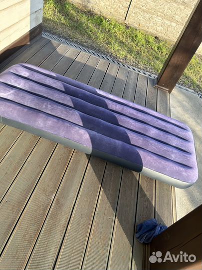 Надувной матрас intex