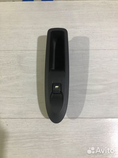 Кнопка стеклоподъемника задняя citroen C4 B7 1.6 м