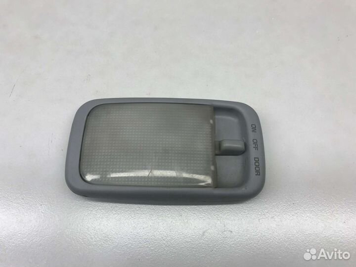 Плафон потолочный Daihatsu Gran Move 2000 г.в