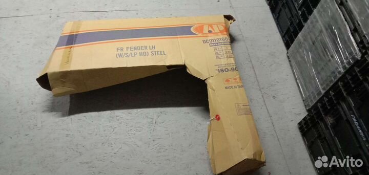 Крыло переднее левое Рено Логан 2