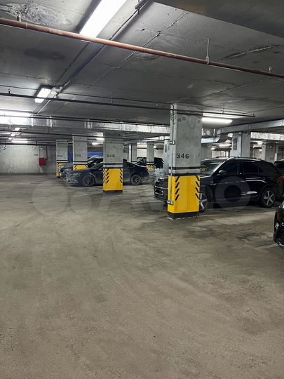 Машиноместо, 14 м²