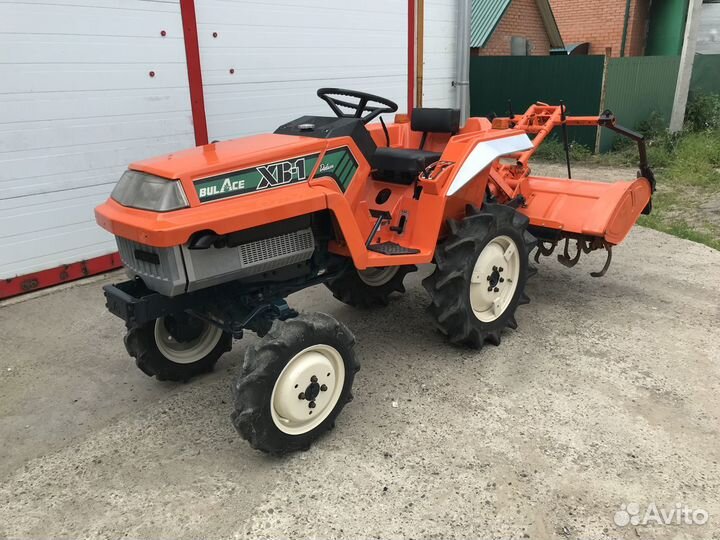 Мини-трактор Kubota XB1, 2002