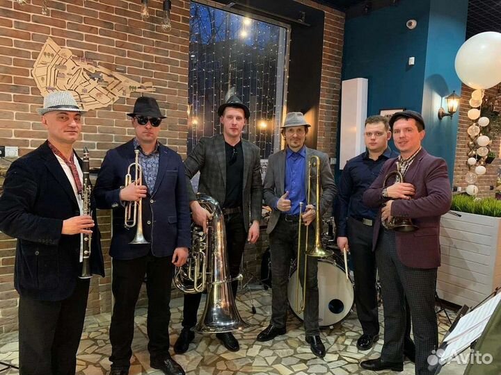 Кавер группа / брасс бэнд