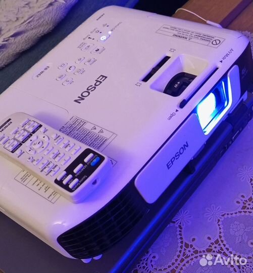 Epson EB-W42 Проектор