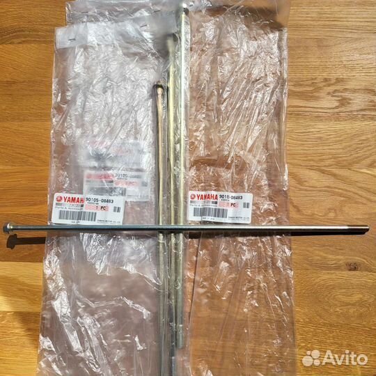 Болт задней подвески снегоходов Yamaha