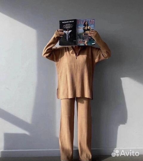 Великолепный костюм на весну