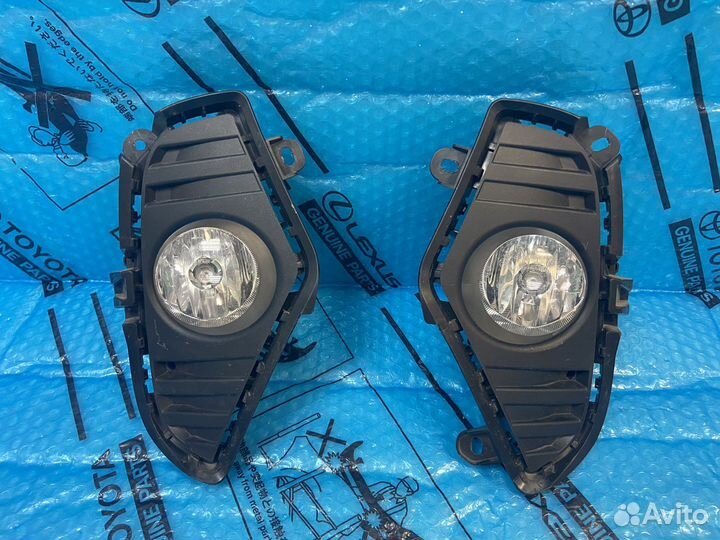 Передняя птф с рамкой Toyota Rav 4 xa 50