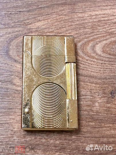 Зажигалка золотого цвета коллекционная винтаж