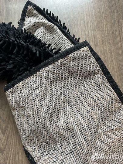 Коврик для ванной черный