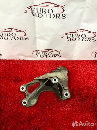 Кронштейн опоры двигателя Bmw X5 E70 N52B30A