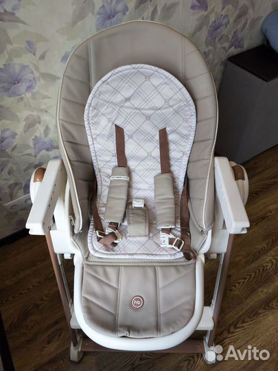 Стул для кормления Happy Baby Berny V2 Beige