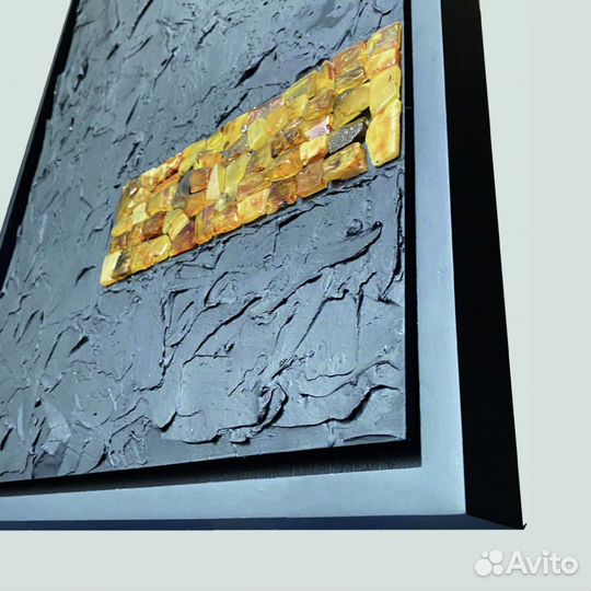 Картина интерьерная с янтарём