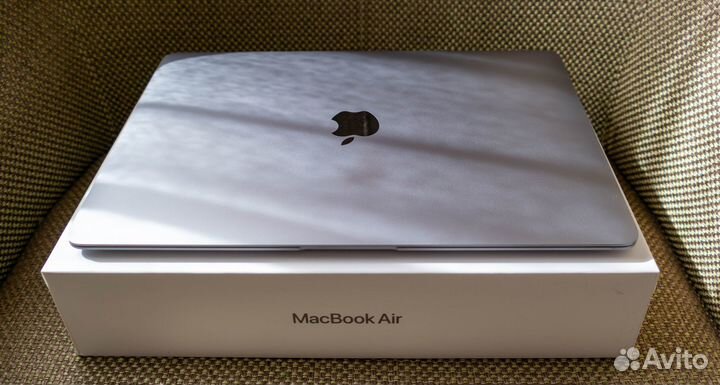 MacBook Air 13 (2020) M1 GPU 8-core 16/512 гб