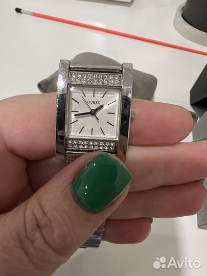 Часы Guees