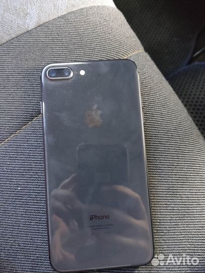 iPhone 8 Plus, 64 ГБ