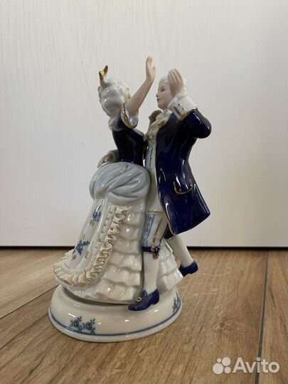 Фарфоровые статуэтки