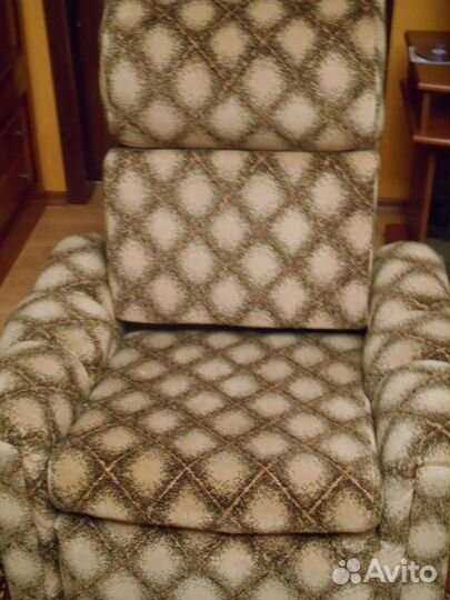 Два кресла (цена за пару)