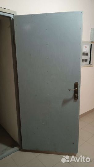 Дверь входная металлическая бу