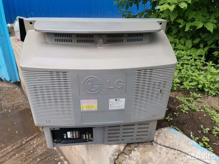 Телевизор LG RT-29FA34RB