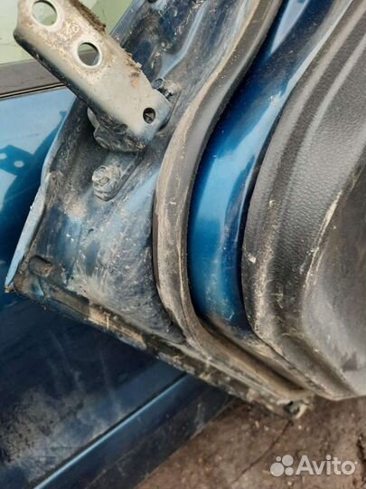 Mitsubishi lancer 9 дверь правая задняя