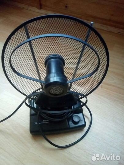 Антенна комнатная