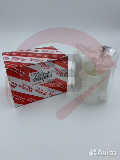 Топливный фильтр 2330021010 Toyota Lexus