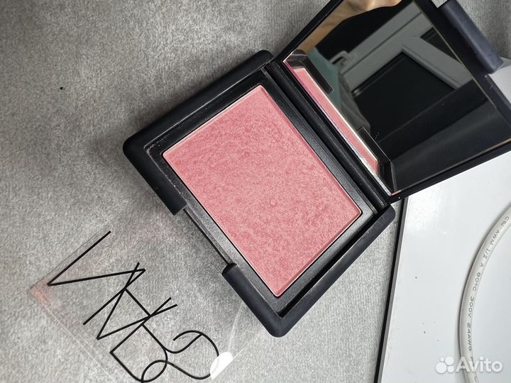 Румяна nars