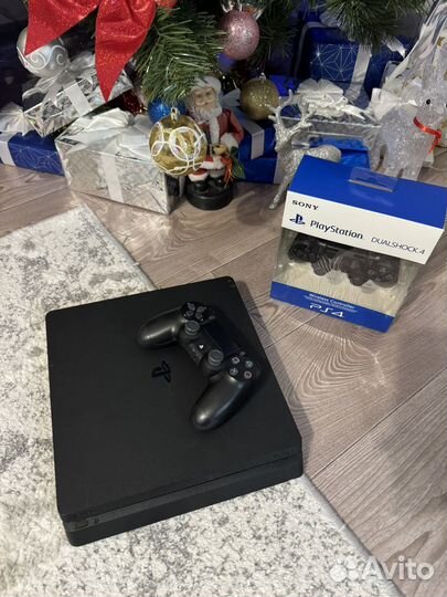 Sony PS4 500Гб 2 джоя + игры