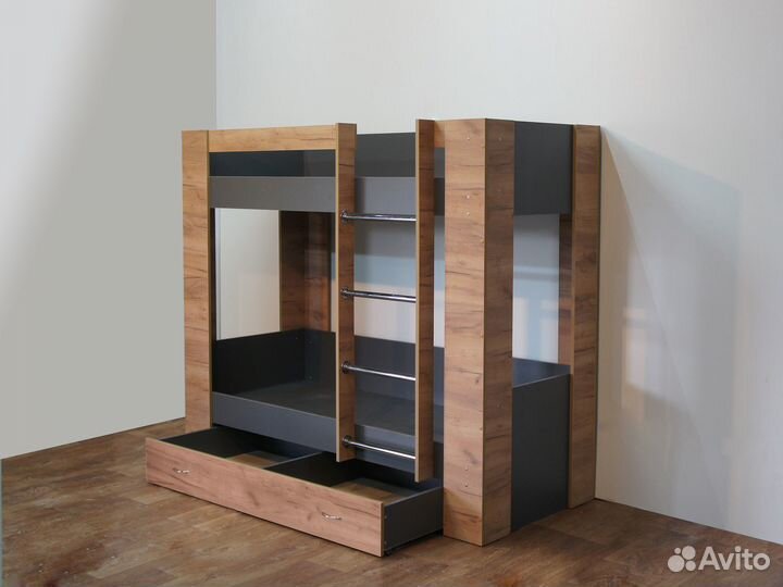 Двухъярусная кровать чердак