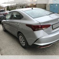 Hyundai Solaris 1.4 AT, 2022, 50 км, с пробегом, цена 1 890 000 руб., Махачкала