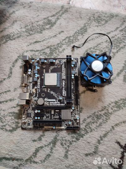 Материнская плата