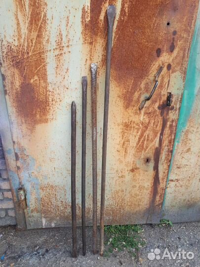 Ломы 1м10см.1м20си.1м28см.1м70см