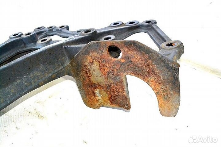 Кронштейн реактивной тяги, ведущего моста,левый me