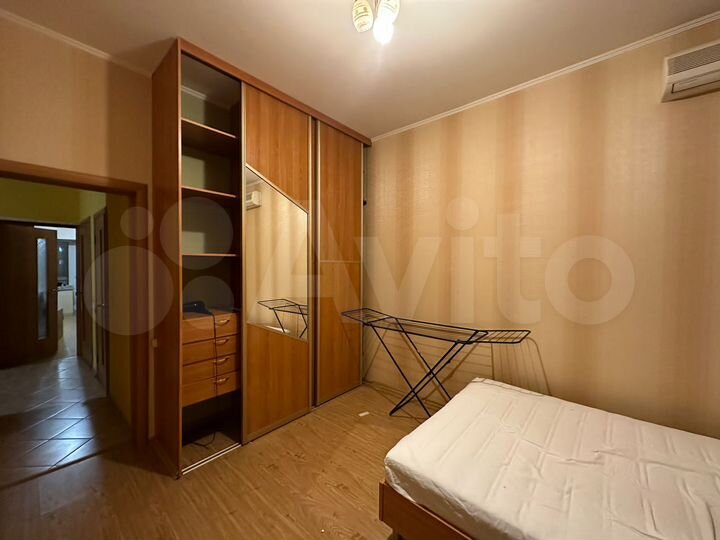 2-к. квартира, 100 м², 5/10 эт.