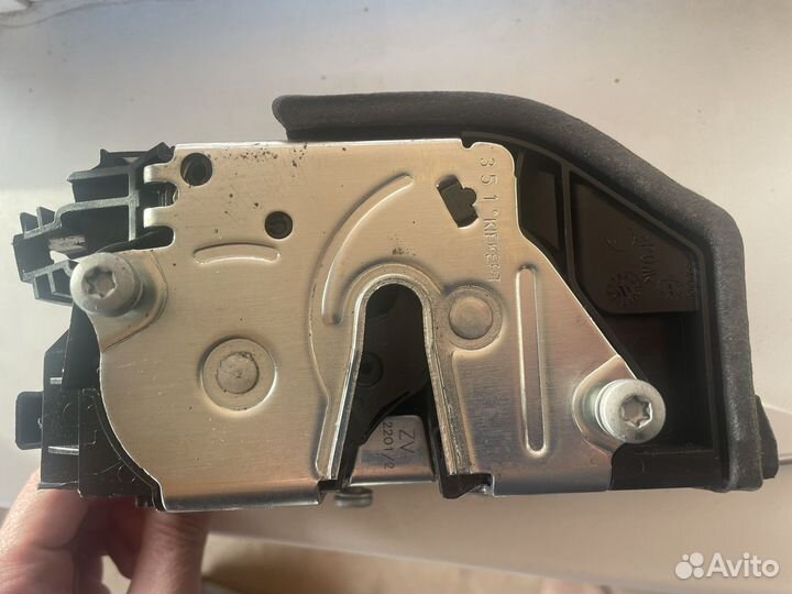 Замок двери BMW f10 передняя водительская