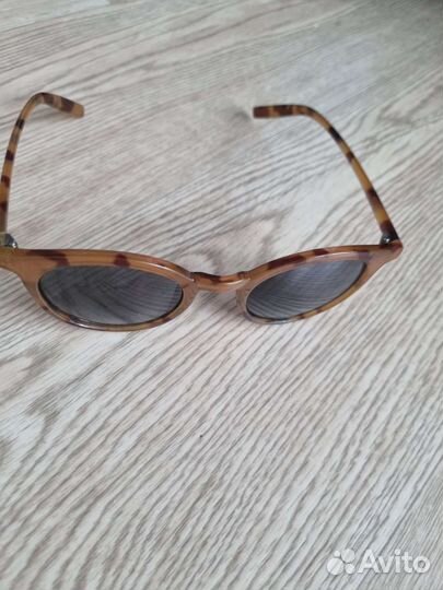 Солнцезащитные очки hm