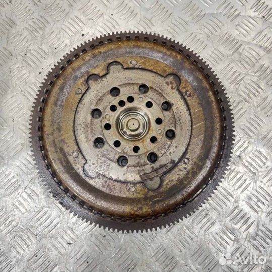 Маховик Mercedes-Benz Vito 108 1999