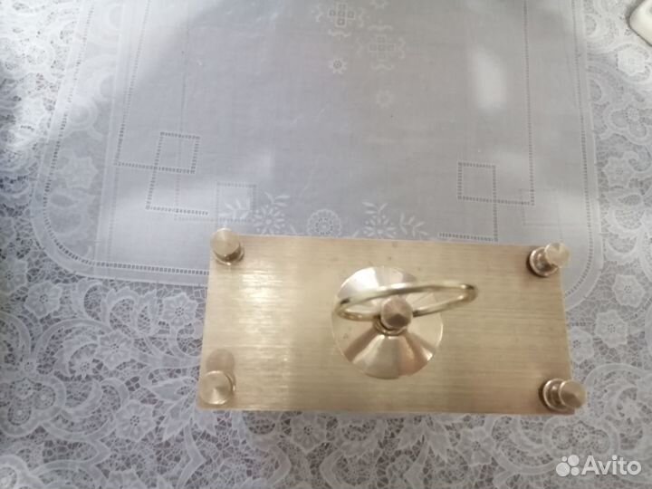 Часы механические настольные СССР