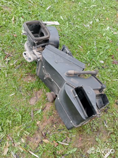 Корпус отопителя VW Passat B5