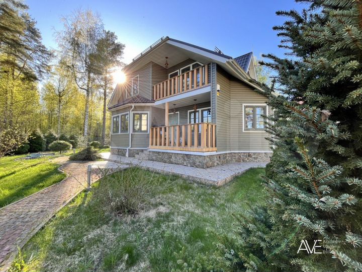 Дом 224 м² на участке 12 сот.