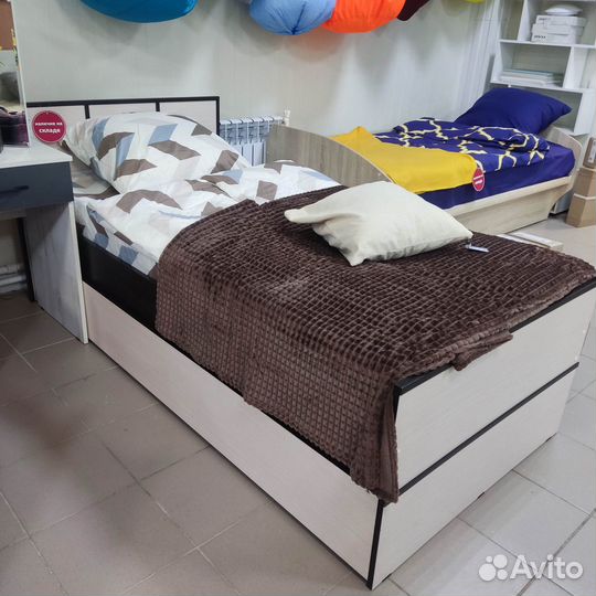 Кровать двухспальная 