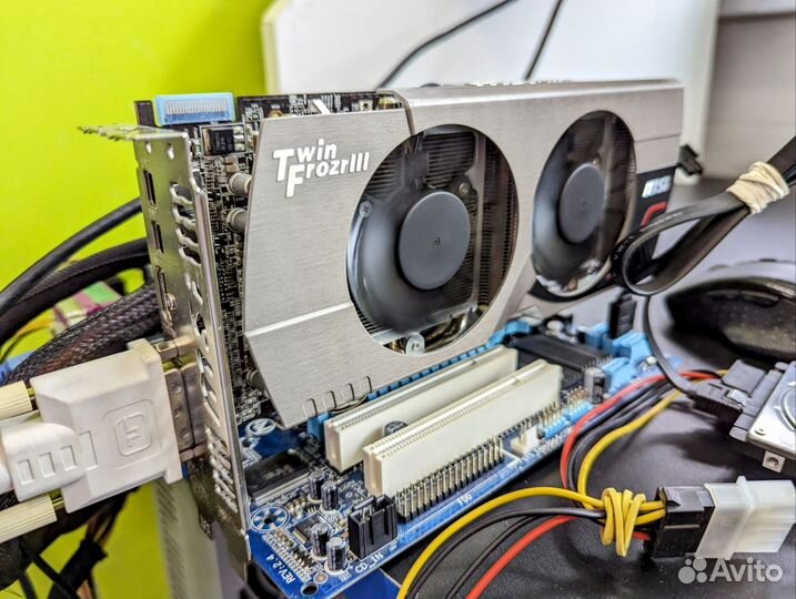 Видеокарта Radeon HD 7850 2гб