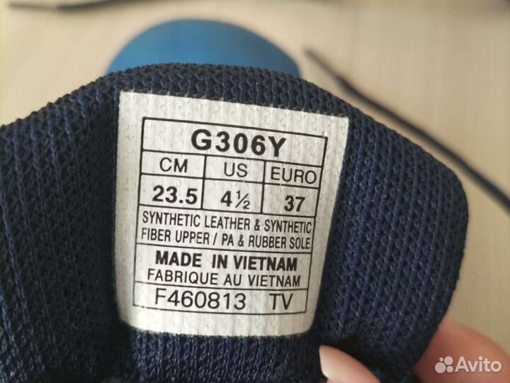 Бутсы,шиповки