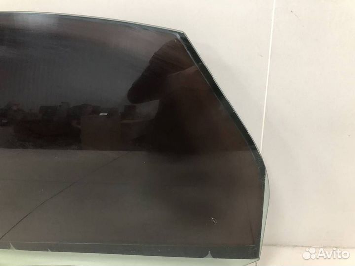 Стекло двери задней левой Ford Focus 2 DB 2008-201