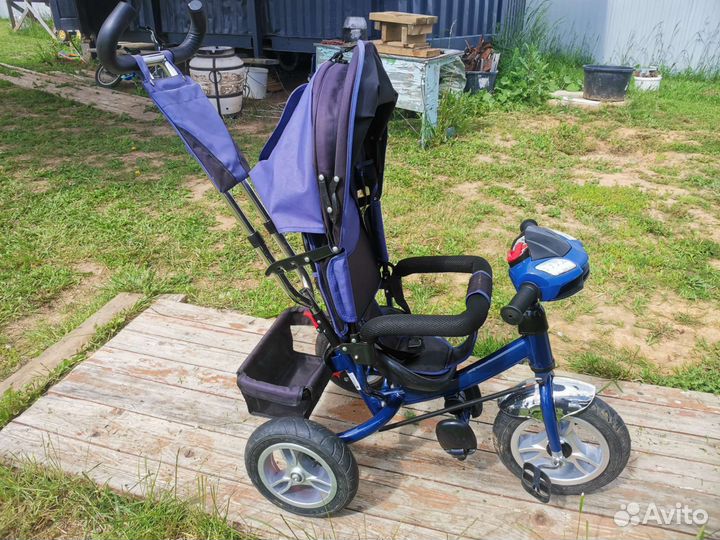 Трехколесный велосипед с родительской ручкой