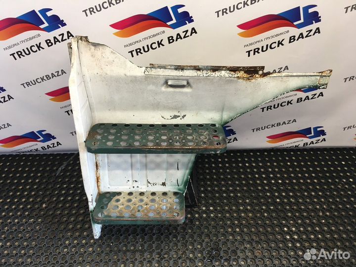 Корпус подножки левый Scania 3-series