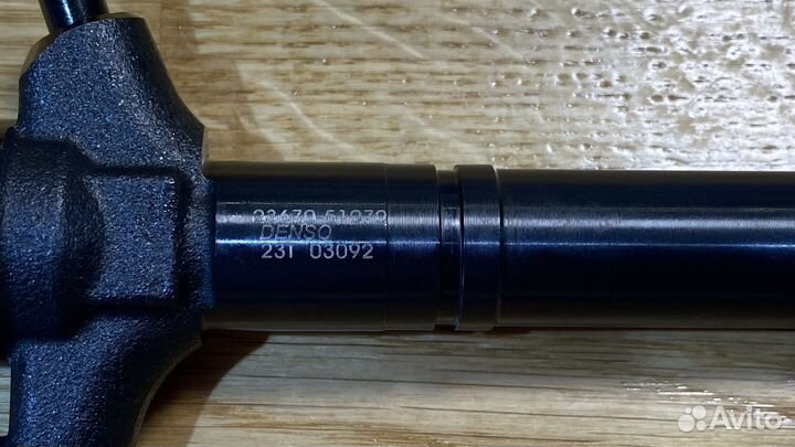 Форсунка Land Cruiser 200 23670-51070