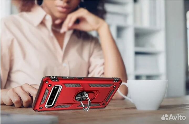 Чехол на Galaxy S10