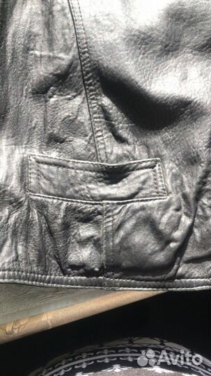 Кожаная жилетка мужская. Чёрного цвета. В отличном